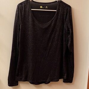 Women’s Xersion size Medium top